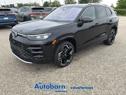 New 2026 Volkswagen Tiguan SEL R-Line AWD/4WD image 3