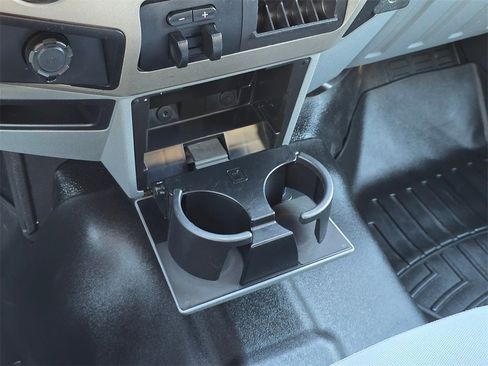 Used 2015 Ford F350 XLT image 24