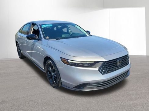 Certified 2025 Honda Accord SE image 13