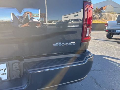 New 2026 RAM 2500 Big Horn AWD/4WD image 13