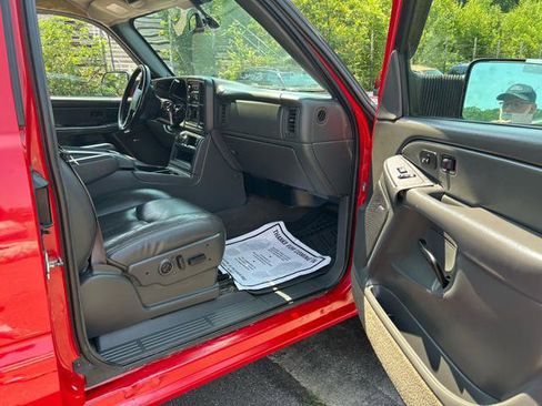 Used 2004 Chevrolet Silverado 3500 4x4 Extended Cab image 13