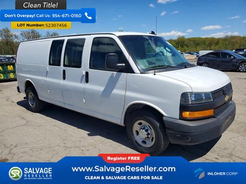 Used 2018 Chevrolet Express 3500 Extended w/ Driver Convenience Package RWD image 5