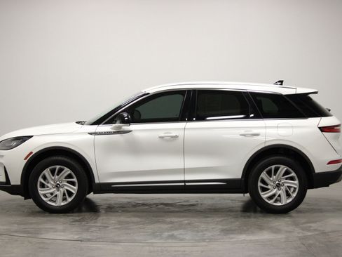 Used 2024 Lincoln Corsair FWD image 5