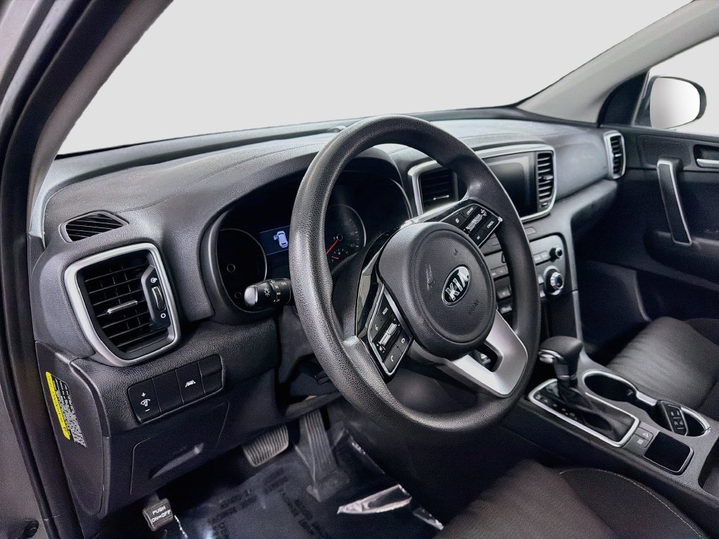 Used 2020 Kia Sportage LX FWD image 11