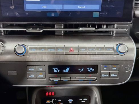 Used 2025 Hyundai Kona SEL FWD image 24