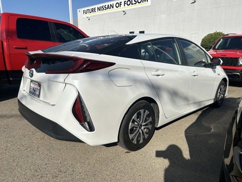 Used 2021 Toyota Prius Prime image 4