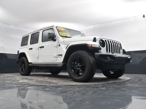 Used 2023 Jeep Wrangler Altitude image 42