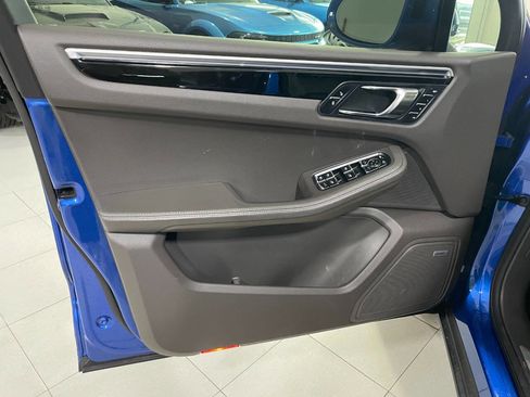 Used 2017 Porsche Macan image 15