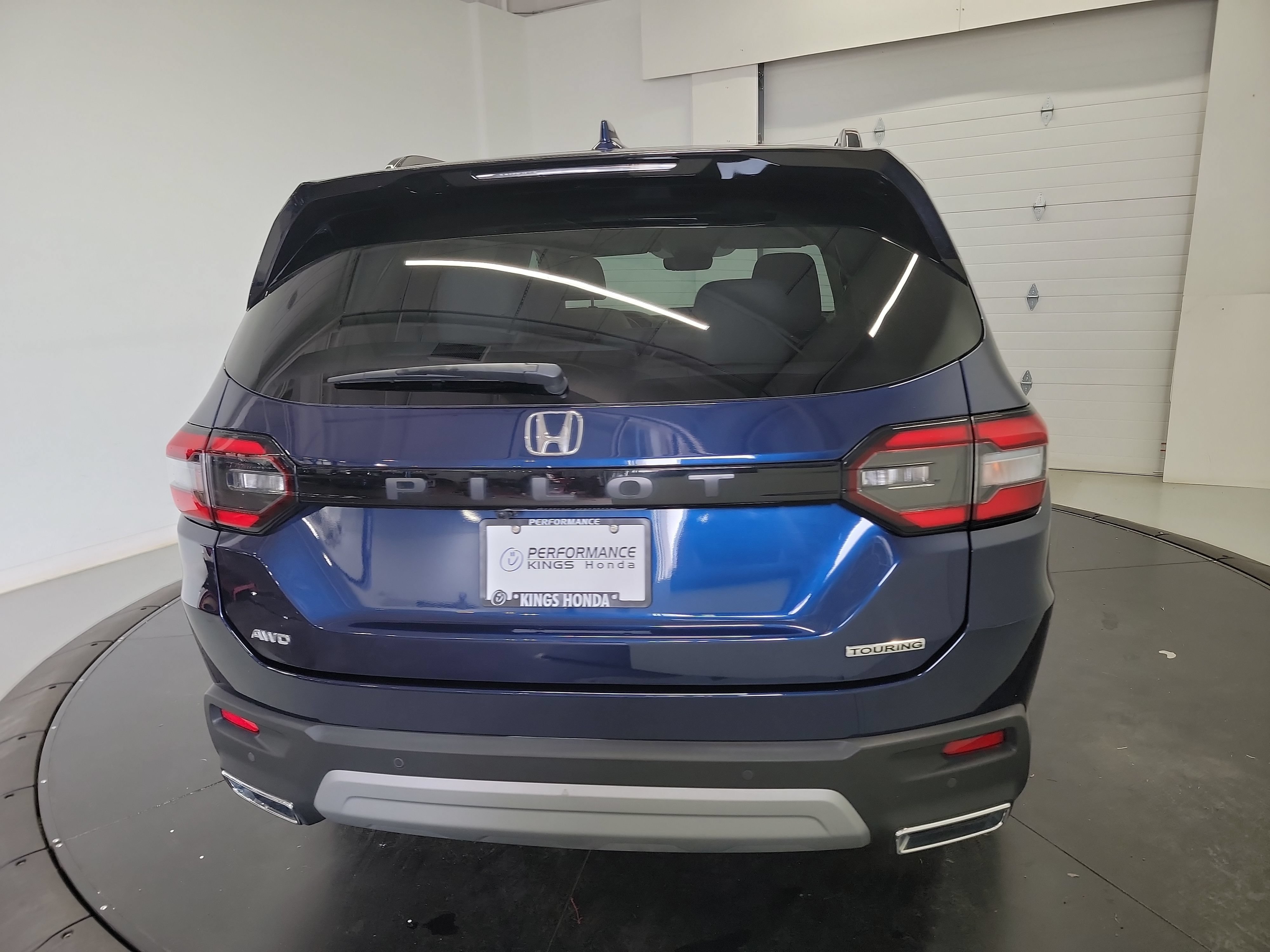 Used 2023 Honda Pilot Touring image 8
