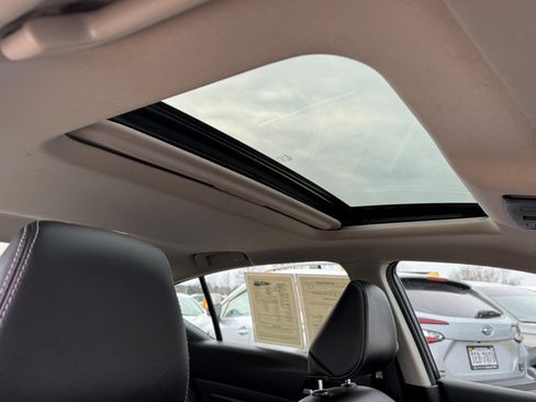 Used 2022 Nissan Altima 2.5 SL image 9