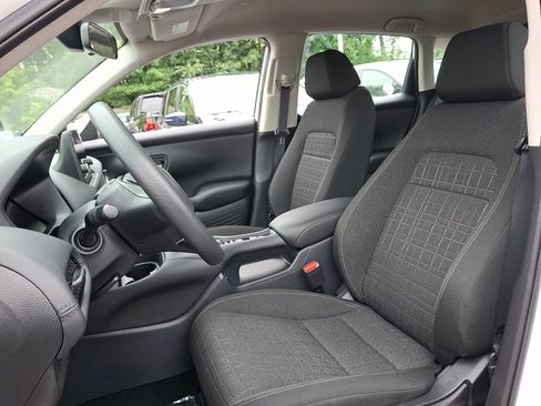 Certified 2024 Honda HR-V LX image 11
