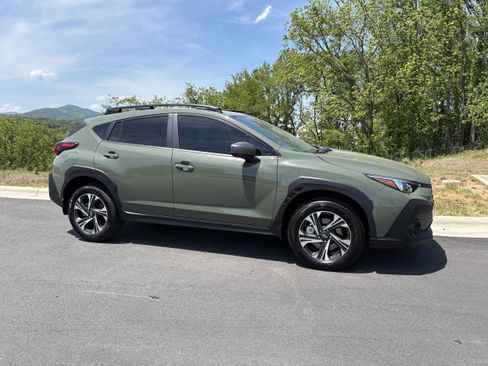 New 2026 Subaru Crosstrek 2.0i Premium AWD/4WD image 7
