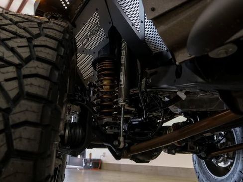 Used 2025 Jeep Gladiator Sport image 41