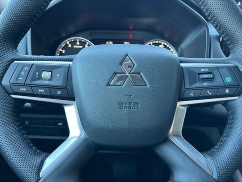New 2026 Mitsubishi Outlander SE FWD image 26