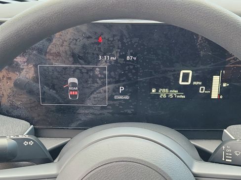 Used 2025 Nissan Kicks SV image 25