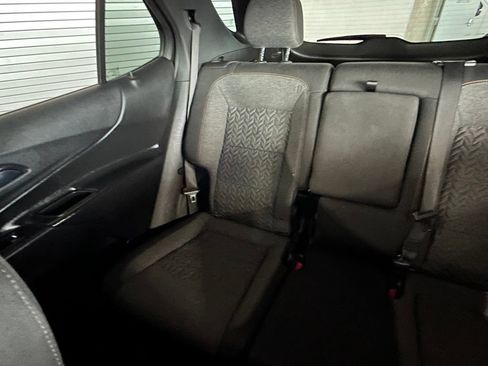 Used 2022 Chevrolet Equinox LT FWD image 12