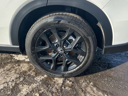 Used 2025 Honda HR-V Sport image 20