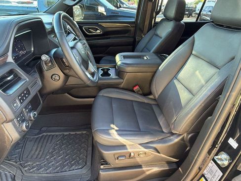 Used 2023 Chevrolet Tahoe Z71 w/ Luxury Package AWD/4WD image 4