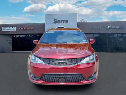 Used 2020 Chrysler Pacifica Touring-L w/ Advanced Safetytec Group