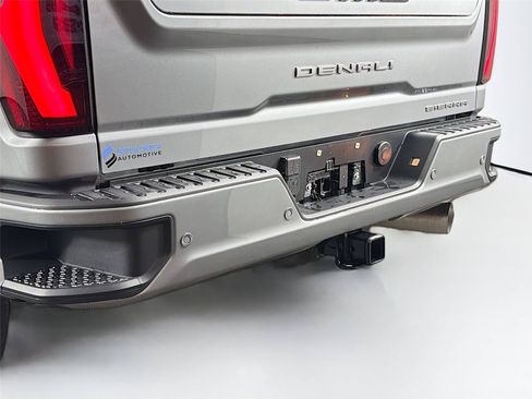 Used 2024 GMC Sierra 2500 Denali Ultimate AWD/4WD image 41