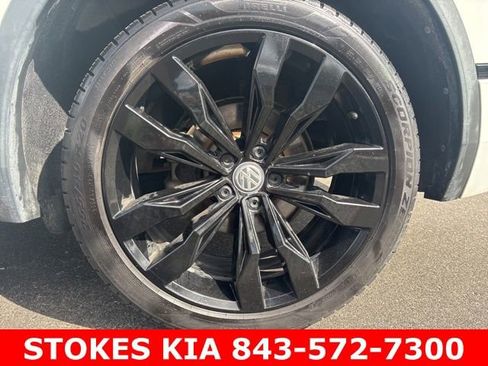 Used 2021 Volkswagen Tiguan SE FWD image 10