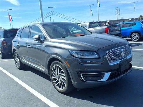 Used 2019 Lincoln Nautilus Reserve w/ Driver Assistance Package image 6