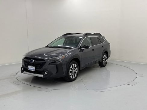 Certified 2025 Subaru Outback Limited image 2