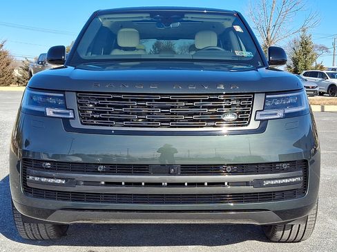 New 2026 Land Rover Range Rover SE image 2