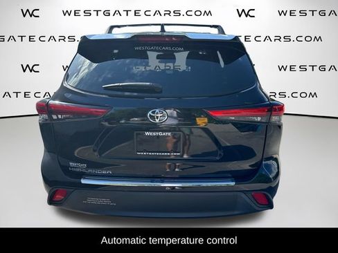 Used 2023 Toyota Highlander L FWD image 10