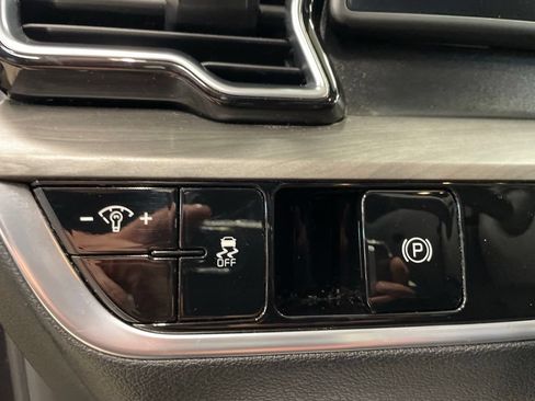 Certified 2023 Kia Sportage X-Line AWD/4WD image 16