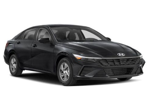 New 2026 Hyundai Elantra SE FWD image 6