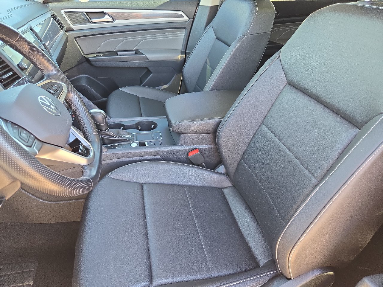 Used 2021 Volkswagen Atlas SE w/ Panoramic Sunroof Package FWD image 15