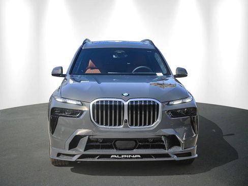 New 2026 BMW ALPINA XB7 AWD/4WD image 2