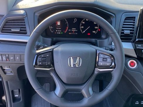 New 2026 Honda Odyssey EX-L image 17