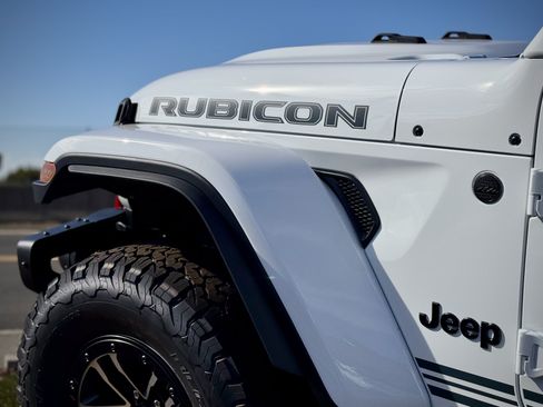 New 2026 Jeep Wrangler Unlimited Rubicon w/ Rockslide Package AWD/4WD image 5