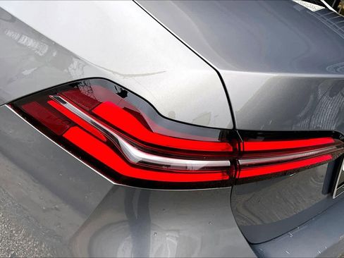 Used 2026 BMW 530i image 28