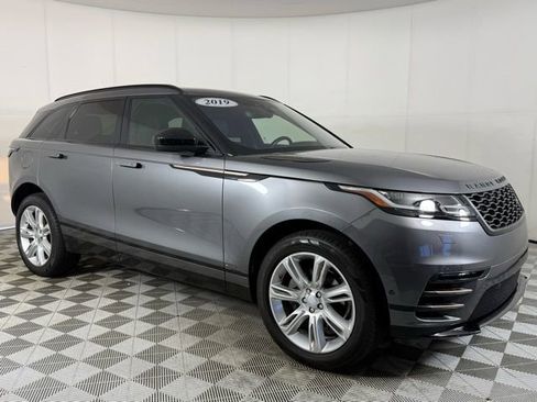 Used 2019 Land Rover Range Rover Velar R-Dynamic SE image 4