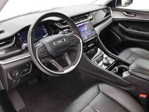 Used 2023 Jeep Grand Cherokee 4WD 4xe image 14