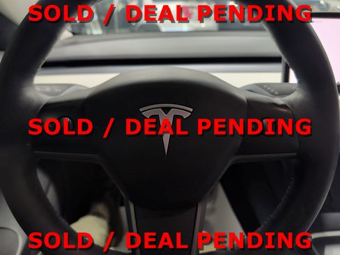 Used 2023 Tesla Model 3 Performance image 8