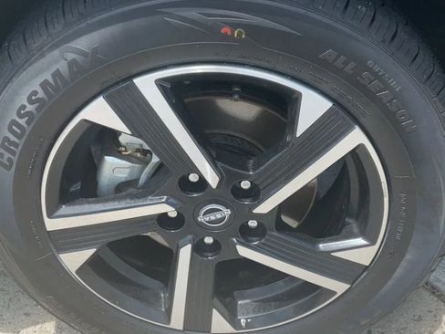 Used 2024 Nissan Sentra SV w/ All-Weather Package image 11