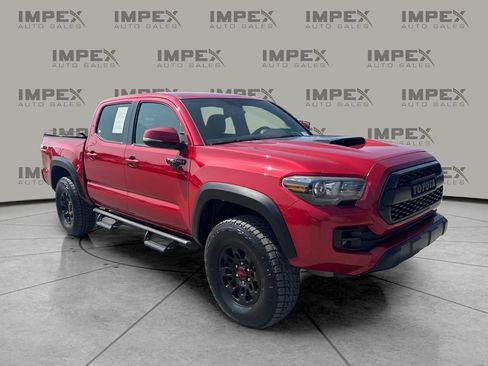 Used 2017 Toyota Tacoma TRD Pro AWD/4WD image 7