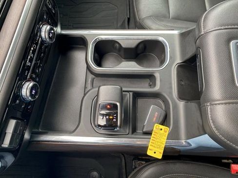 Used 2022 GMC Sierra 1500 SLT w/ SLT Premium Plus Package image 36