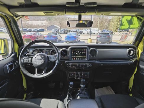 Used 2022 Jeep Wrangler Unlimited Sport image 15