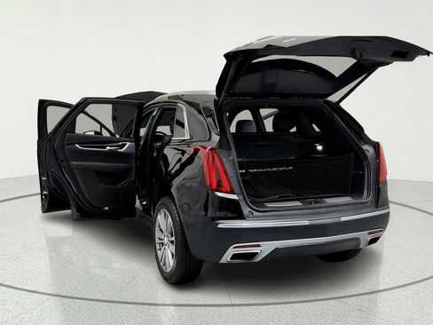 Certified 2025 Cadillac XT5 Premium Luxury w/ LPO, Floor Liner Package AWD/4WD image 11