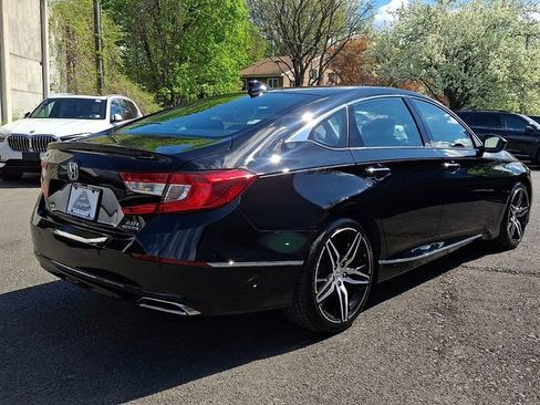 Certified 2022 Honda Accord Touring image 6