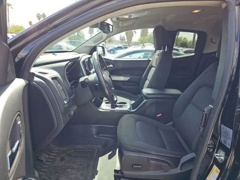 Used 2022 Chevrolet Colorado LT w/ Fleet Safety Package image 5