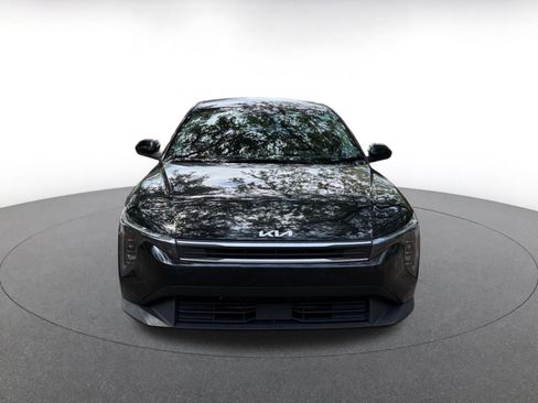 Used 2025 Kia K4 LXS image 2