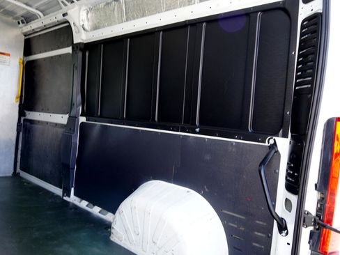 Used 2022 RAM ProMaster 2500 w/ Interior LED Lighting Group image 10