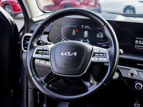 Used 2025 Kia Telluride S AWD/4WD image 34
