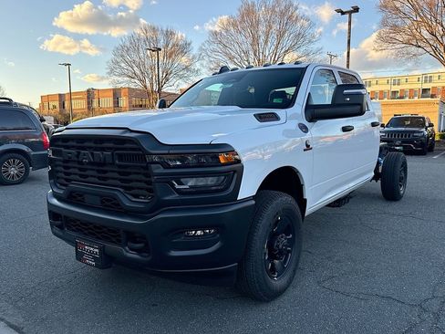 New 2026 RAM 3500 Tradesman AWD/4WD image 3